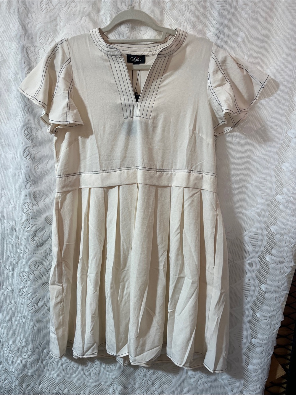 GiGio Cream Flutter Sleeve Pleated Dress NWT S